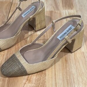 Steve Madden Tan and Black Heels Elegant Slingback